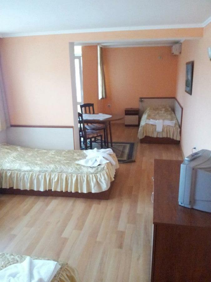 Hotel Triumph Nova Zagora Eksteriør billede