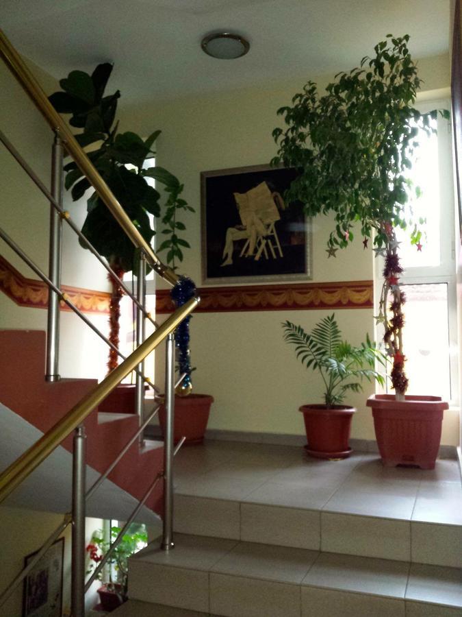 Hotel Triumph Nova Zagora Eksteriør billede