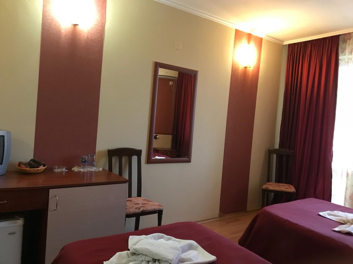 Hotel Triumph Nova Zagora Eksteriør billede