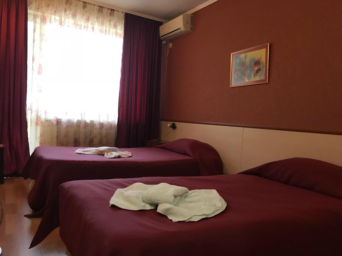 Hotel Triumph Nova Zagora Eksteriør billede